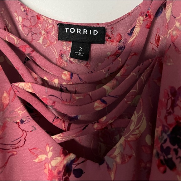 Georgette Lace-Up Cold Shoulder Blouse - Picture 3 of 4